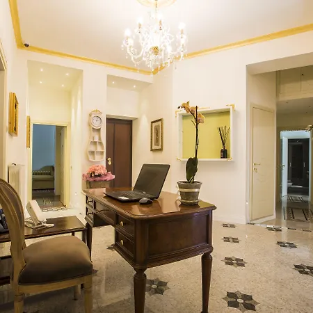 Trastevere Royal Πανσιόν 4*